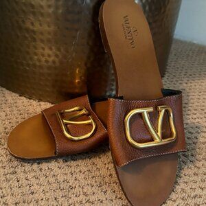 Valentino Garavani Tan Sandal